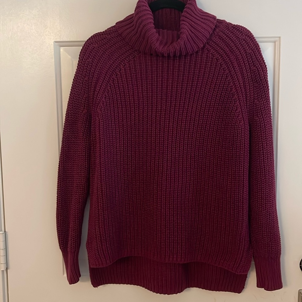 525 America Sweater 100% Cotton Burgundy Size Medium EUC